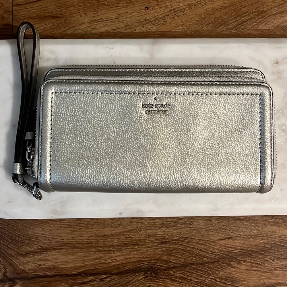 NWOT Kate Spade Wristlet